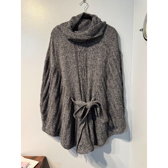 Daisy Fuentes Size Large Cozy Up Knit Cape Coverup size XL - Picture 1 of 6
